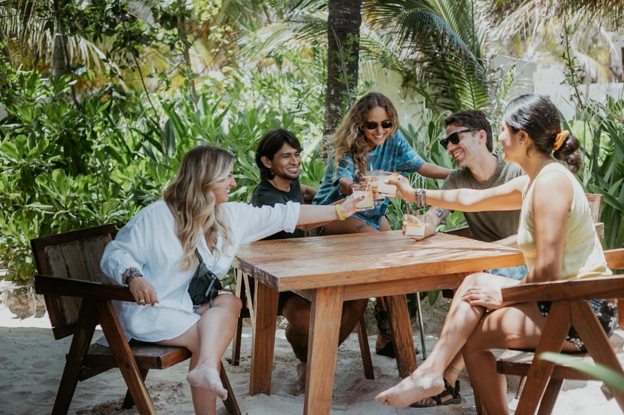 Hotel Cabanas Los Lirios 툴룸 외부 사진