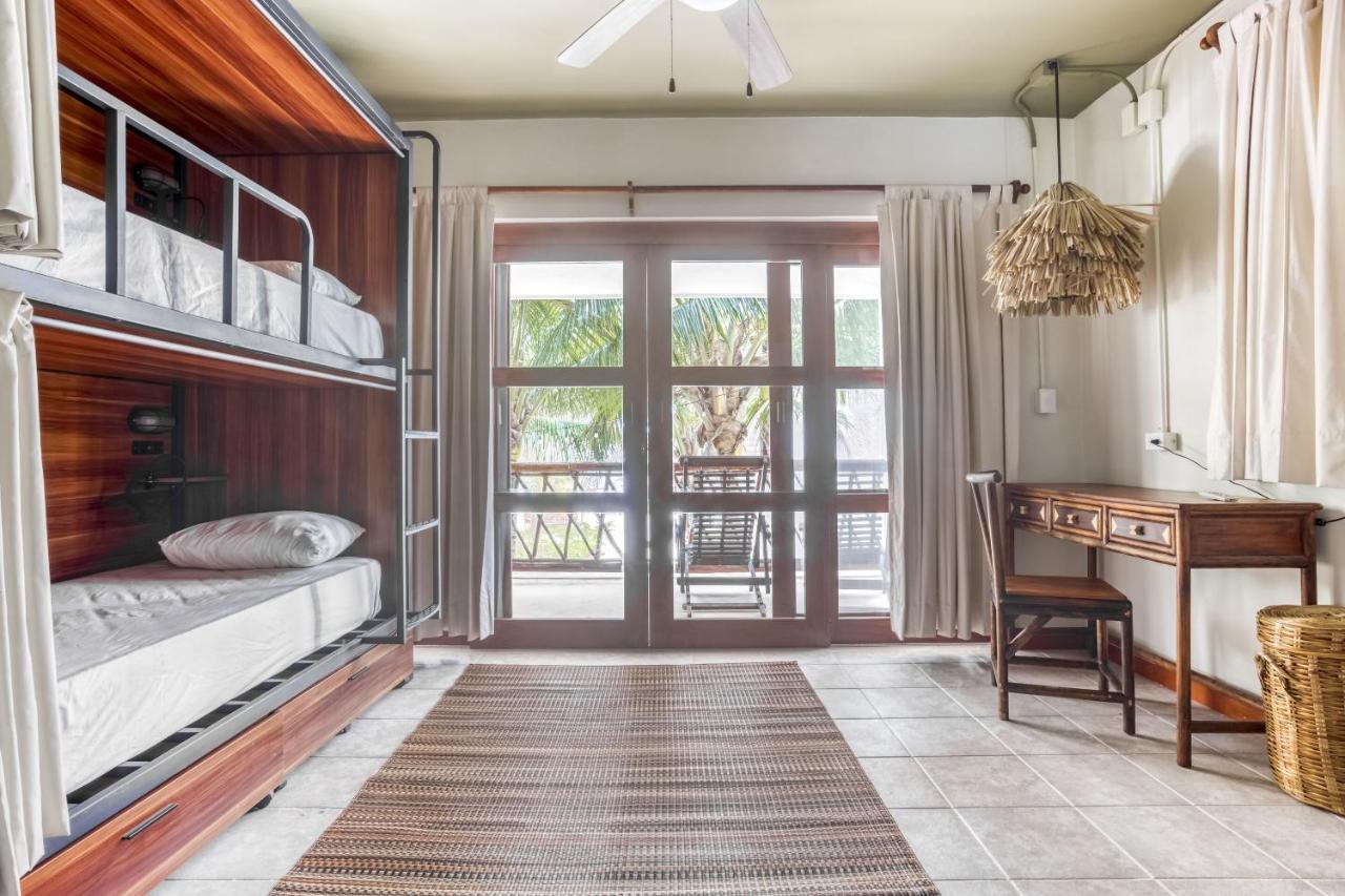 Hotel Cabanas Los Lirios 툴룸 외부 사진